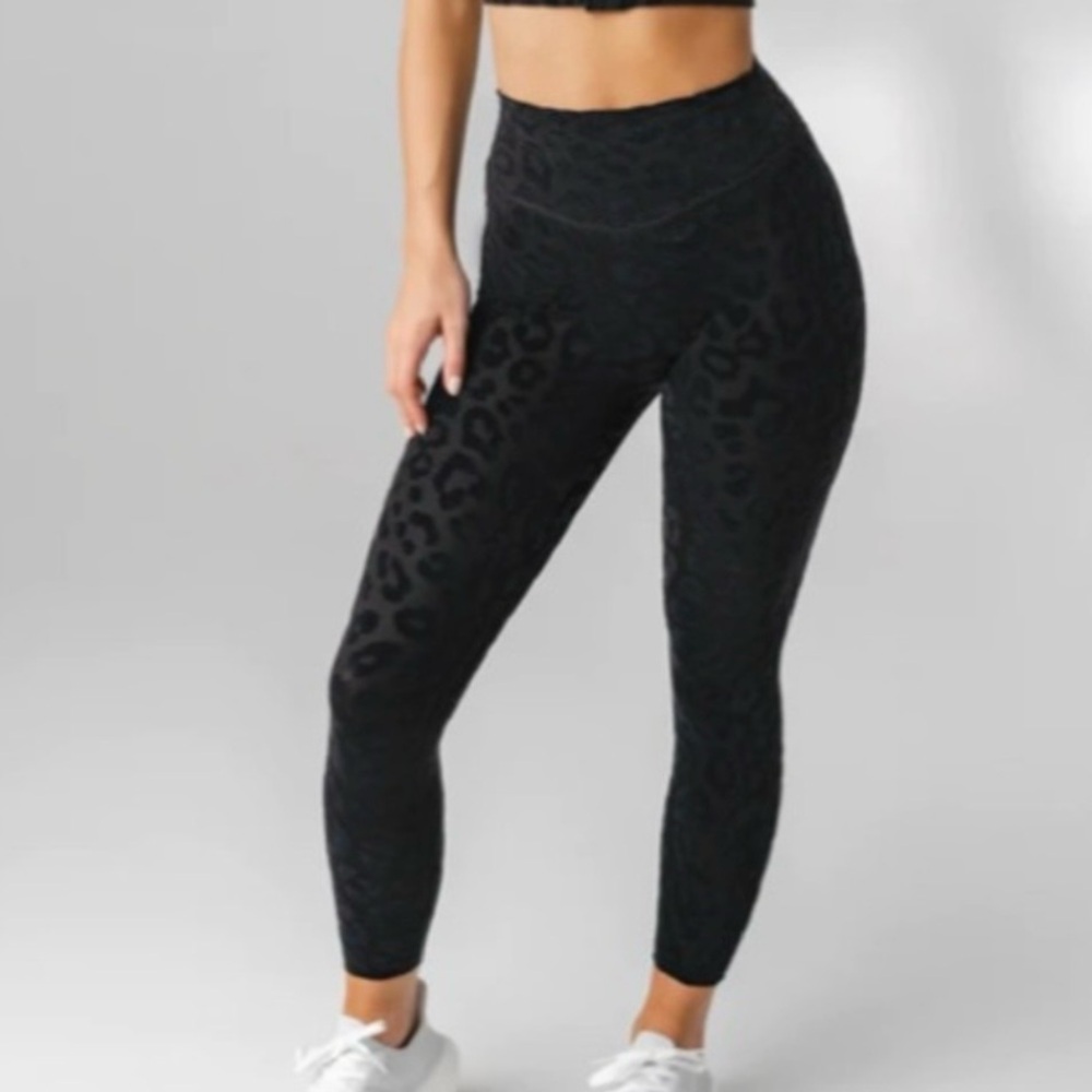 BALANCE ATHLETICA Lux Panther Leggings SIZE Small EUC ✨